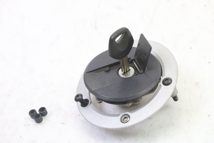 photo de KIT SERRURE CLE NEIMAN SUZUKI SV S 650 (2003 - 2009) - Marquages et références