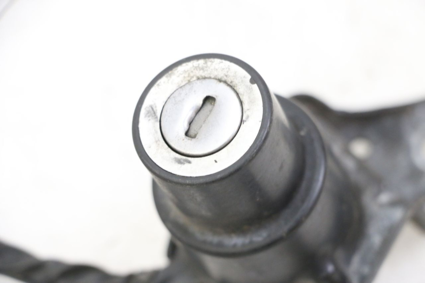 photo de KIT SERRURE CLE NEIMAN YAMAHA XV VIRAGO 535 (1988 - 2004) - Zoom état d’usage