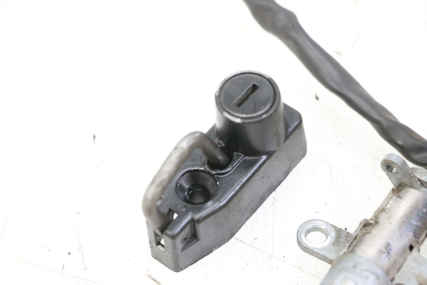photo de KIT SERRURE CLE NEIMAN YAMAHA XV VIRAGO 535 (1988 - 2004) - Pièce contrôlée