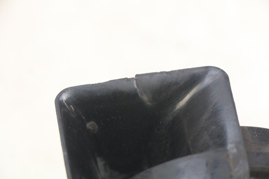 photo de KLAXON GILERA GP 800 (2007 - 2013) - Zoom état d’usage