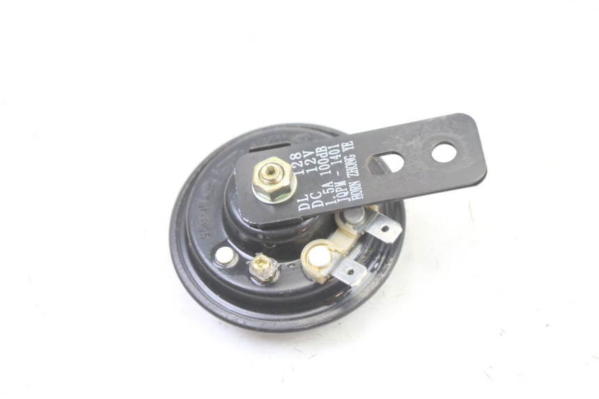 photo de KLAXON PEUGEOT KISBEE 2T 50 (2010 - 2017) - Zoom état d’usage