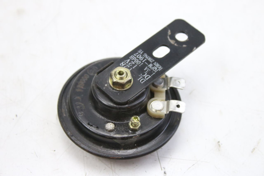 photo de KLAXON PEUGEOT KISBEE 4T 50 (2018 - 2022) - Autre angle de vue