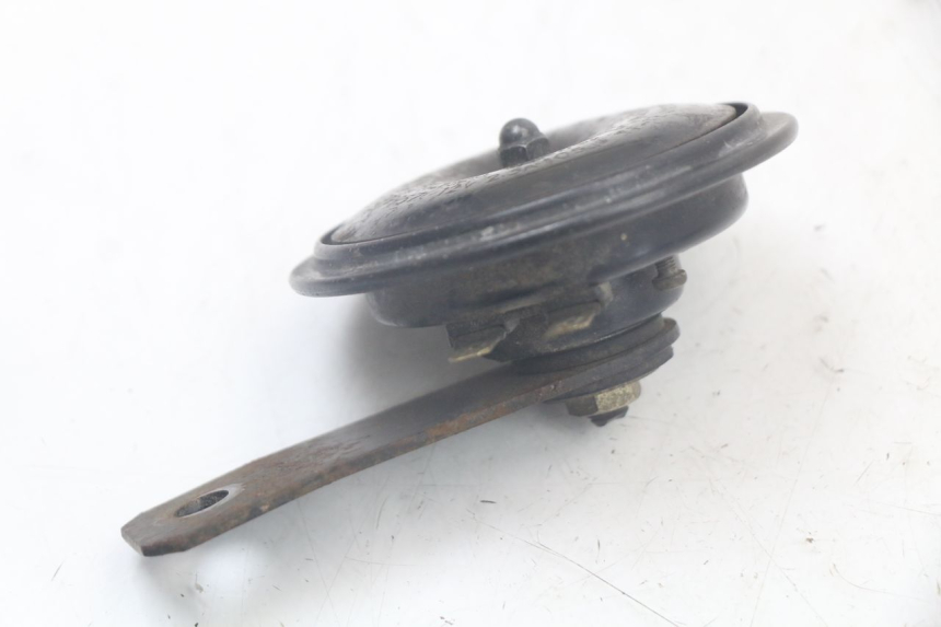 photo de KLAXON TRIUMPH SPEED TRIPLE T301 900 (1994 - 1996) - Gros plan technique