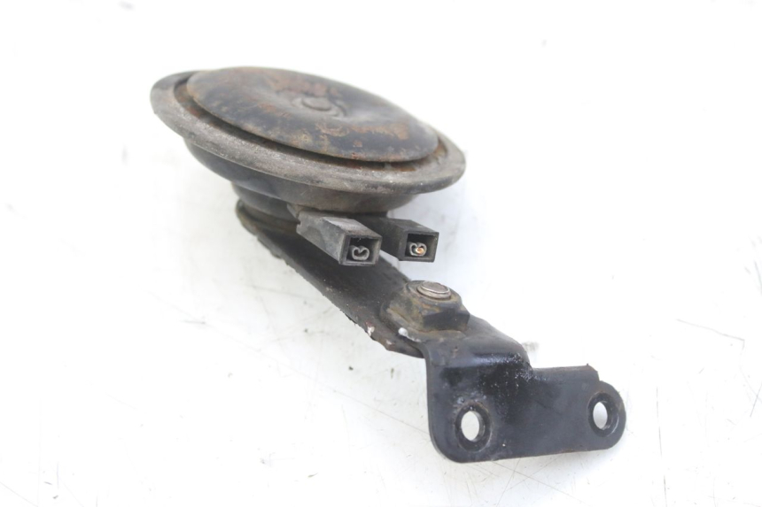 photo de KLAXON TRIUMPH SPRINT ST 955 (1999 - 2001) - Détail de la pièce