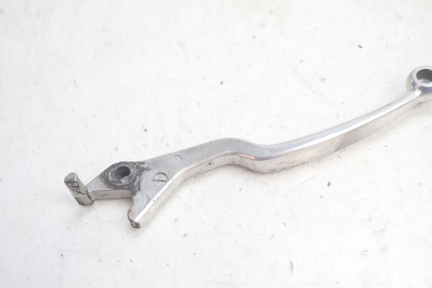 photo de LEVIER FREIN GAUCHE PEUGEOT SATELIS 125 (2013 - 2018) - Autre angle de vue