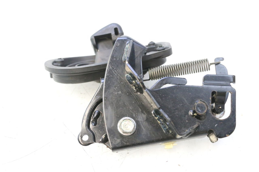 photo de LEVIER FREIN PARKING HONDA FJS SILVER WING SILVERWING 400 (2005 - 2008) - Points de fixation