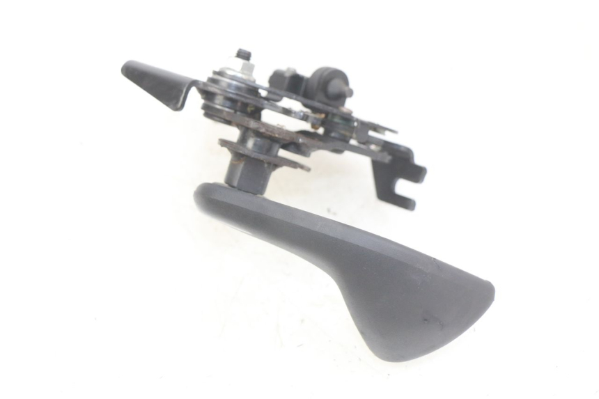 photo de LEVIER FREIN PARKING HONDA FJS SILVERWING SILVER WING 400 (2009 - 2016) - Détail de la pièce