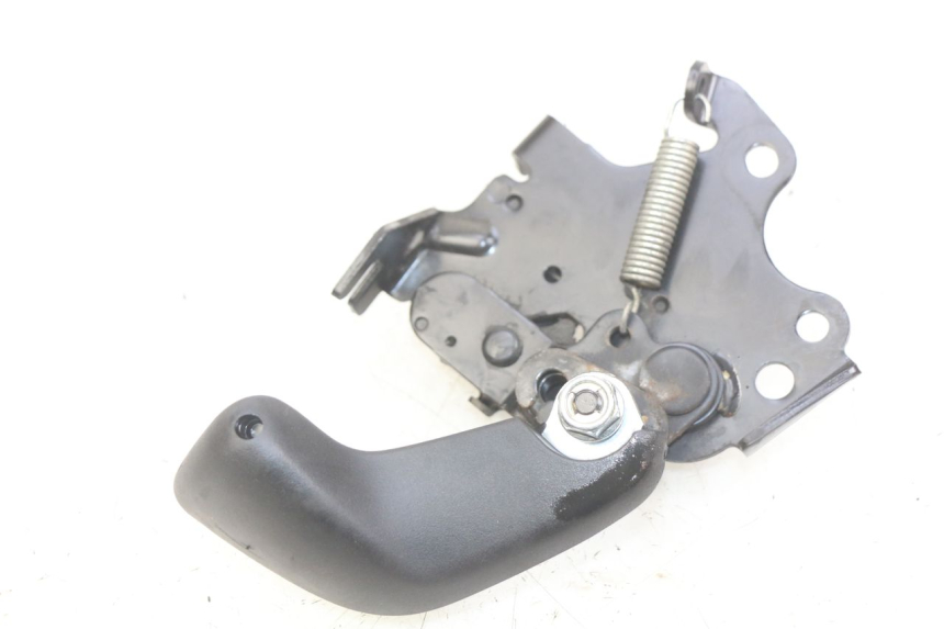 photo de LEVIER FREIN PARKING HONDA FJS SILVERWING SILVER WING 400 (2009 - 2016) - Zoom état d’usage