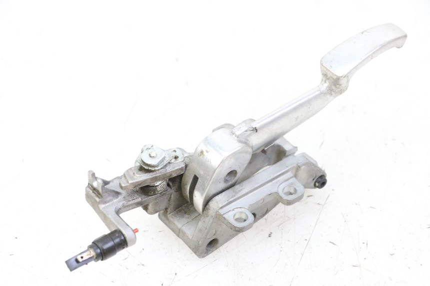 photo de LEVIER FREIN PARKING PIAGGIO MP3 500 (2014 - 2017) - Gros plan technique