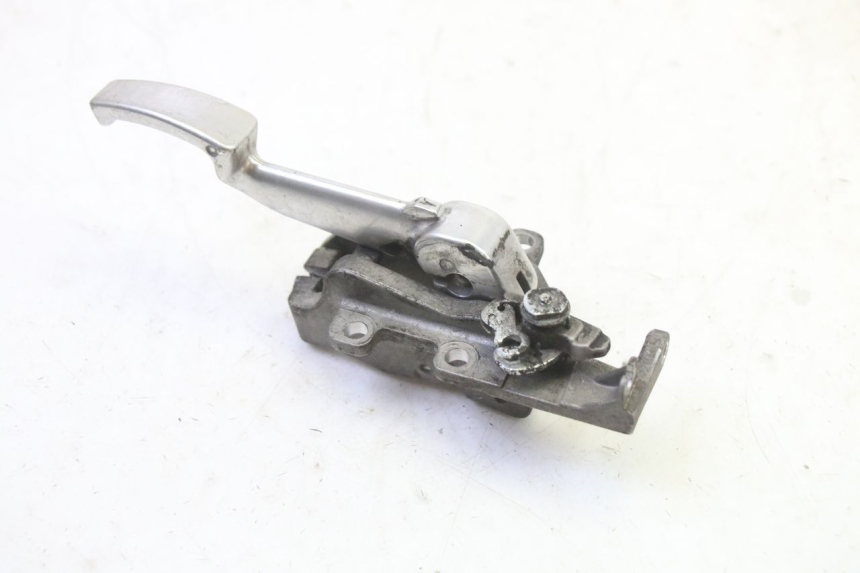 photo de LEVIER FREIN PARKING PIAGGIO MP3 125 (2006 - 2014) - Autre angle de vue