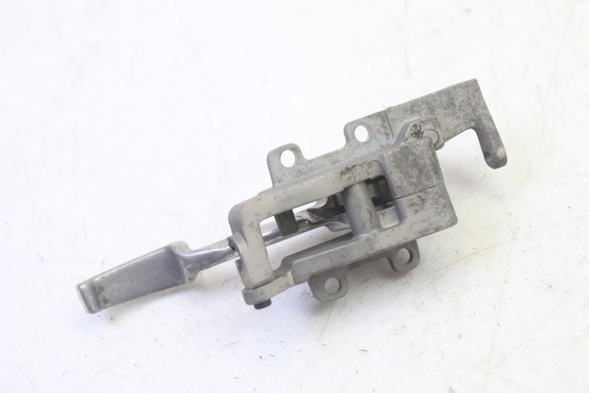 photo de LEVIER FREIN PARKING PIAGGIO MP3 RL 250 (2006 - 2010) - Gros plan technique