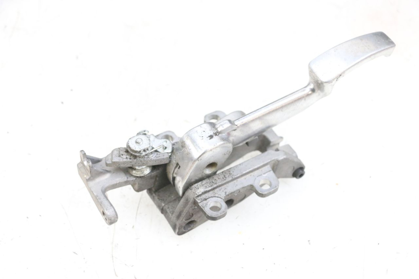 photo de LEVIER FREIN PARKING PIAGGIO MP3 500 (2016 - 2018) - Gros plan technique