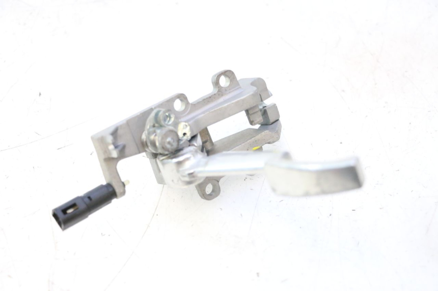 photo de LEVIER FREIN PARKING PIAGGIO MP3 500 (2011 - 2015) - Zoom état d’usage