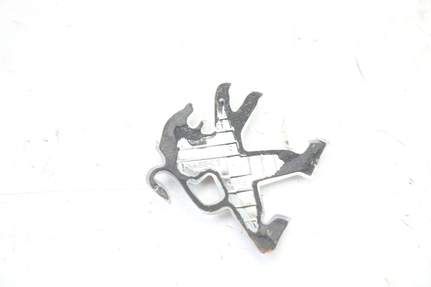 photo de LOGO MARQUE PEUGEOT KISBEE 2T 50 (2010 - 2017) - Zoom état d’usage