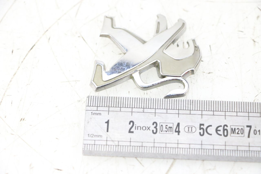 photo de LOGO MARQUE PEUGEOT KISBEE 2T 50 (2010 - 2017) - Détail de la pièce