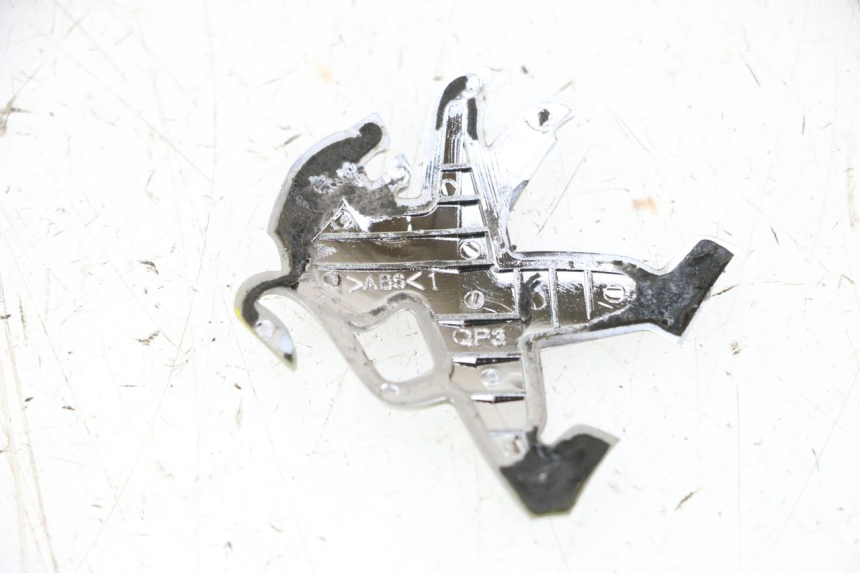 photo de LOGO MARQUE PEUGEOT KISBEE 2T 50 (2010 - 2017) - Zoom état d’usage