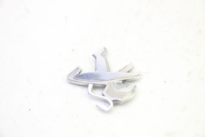 photo de LOGO MARQUE PEUGEOT KISBEE 4T 50 (2018 - 2022) - Détail de la pièce