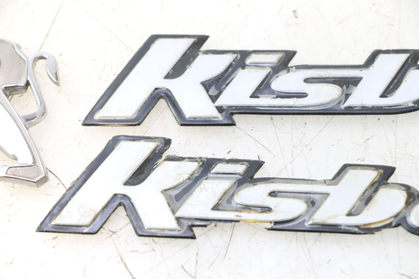 photo de LOGO MARQUE PEUGEOT KISBEE 4T 50 (2018 - 2022) - Zoom état d’usage