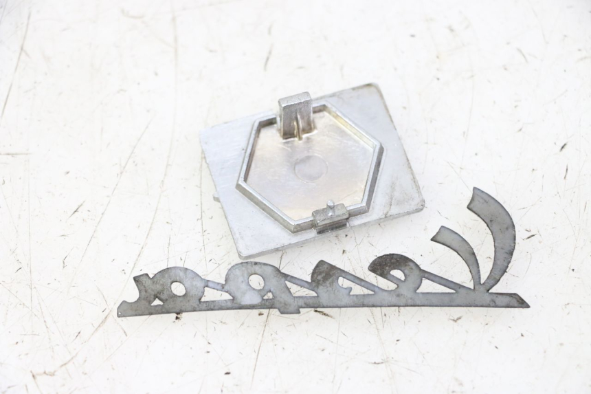 photo de LOGO MARQUE PIAGGIO LXV 4T 50 (2009 - 2013) - Détail de la pièce