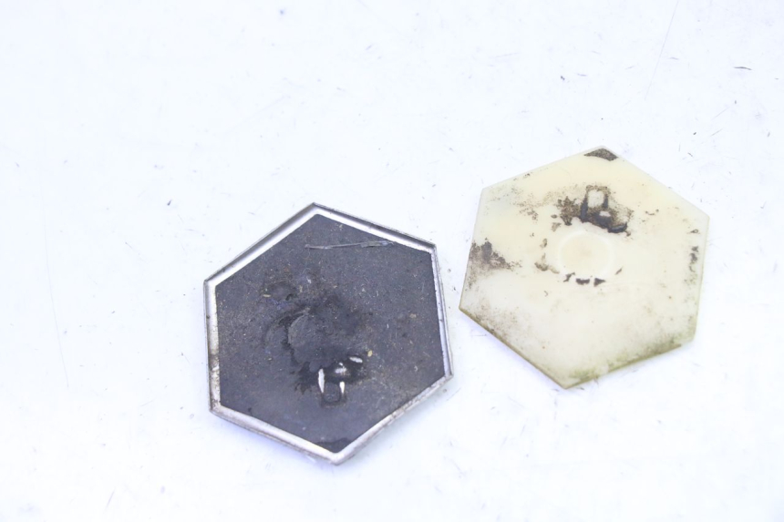 photo de LOGO MARQUE PIAGGIO MP3 125 (2006 - 2014) - Autre angle de vue