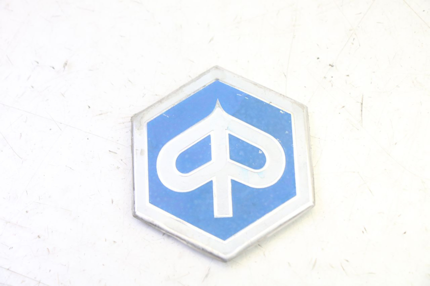 photo de LOGO MARQUE PIAGGIO MP3 125 (2006 - 2014) - Vue principale