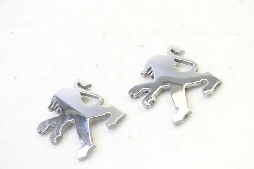 photo de LOGO MARQUE PEUGEOT SATELIS 125 (2006 - 2009) - Vue principale