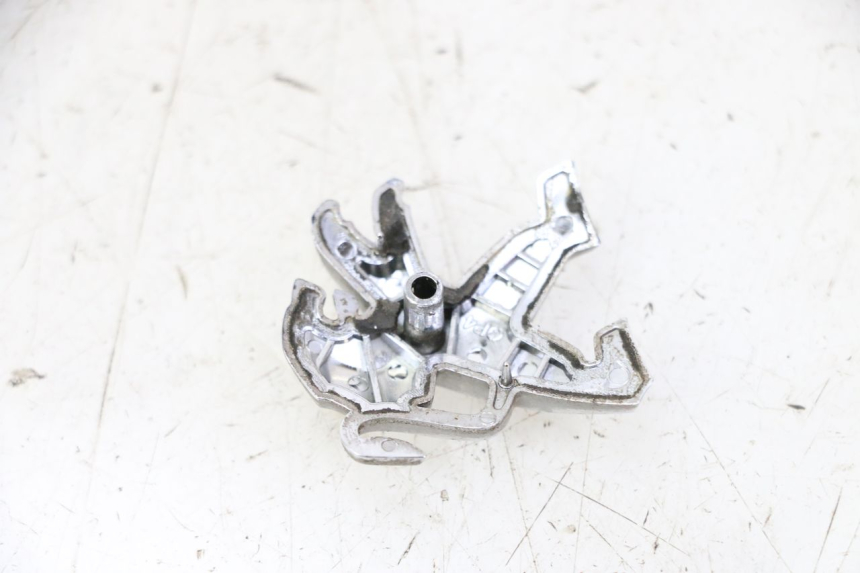 photo de LOGO MARQUE PEUGEOT SATELIS 125 (2013 - 2018) - Zoom état d’usage