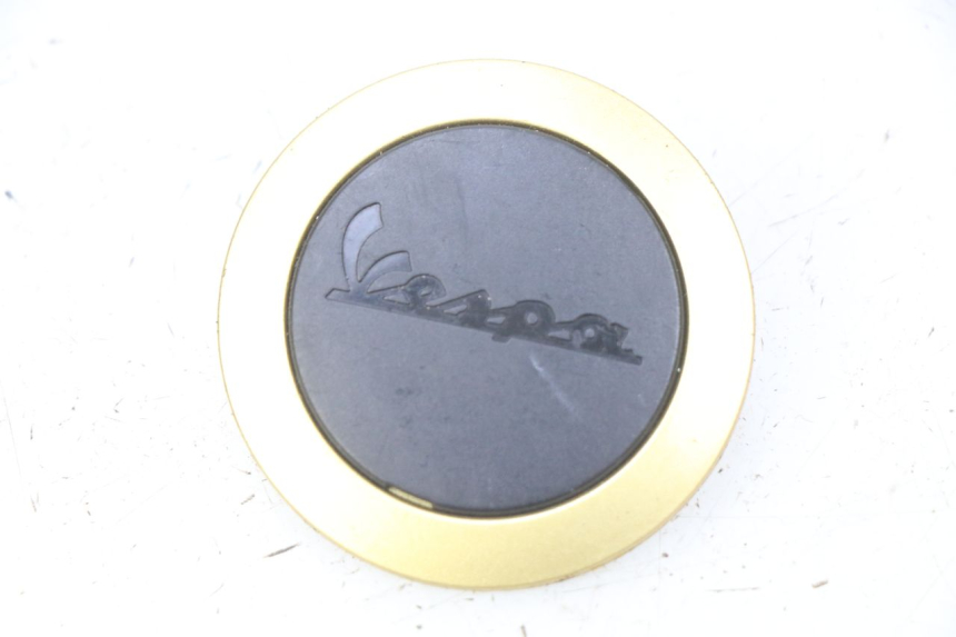 photo de LOGO MARQUE PIAGGIO VESPA GTS IGET ABS 125 (2017 - 2023) - Vue principale