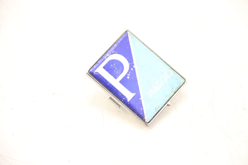 photo de LOGO MARQUE PIAGGIO VESPA LX 2T 50 (2005 - 2013) - Détail de la pièce