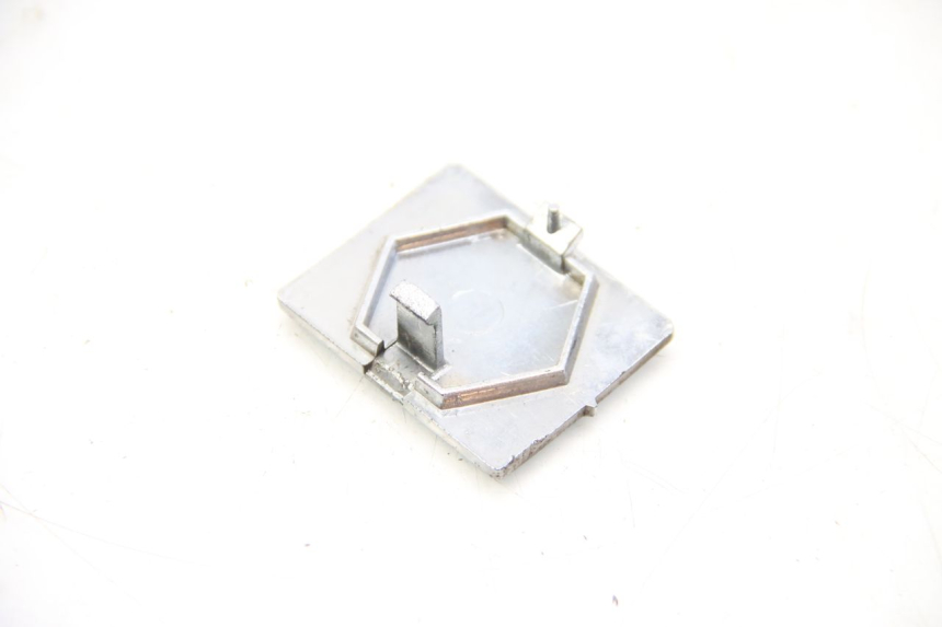 photo de LOGO MARQUE PIAGGIO VESPA LX 2T 50 (2005 - 2013) - Zoom état d’usage