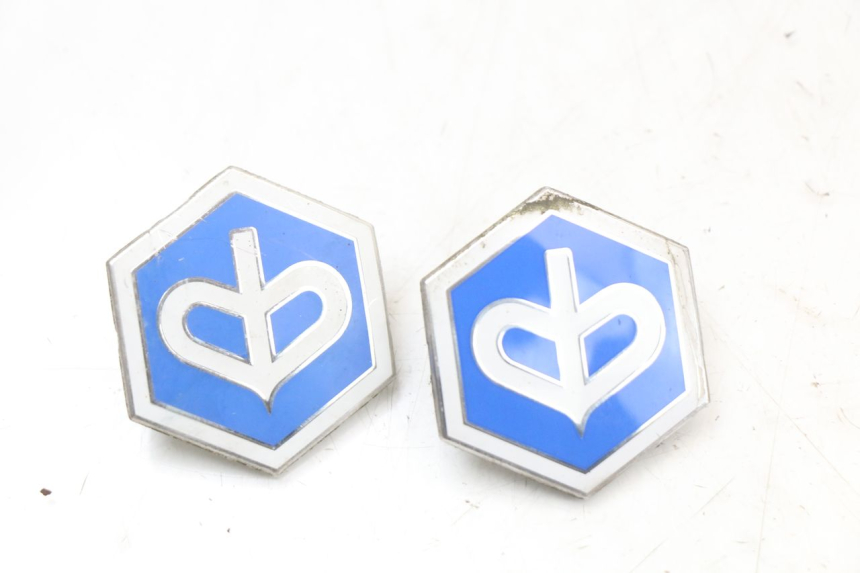 photo de LOGO MARQUE PIAGGIO X10 125 (2012 - 2017) - Détail de la pièce