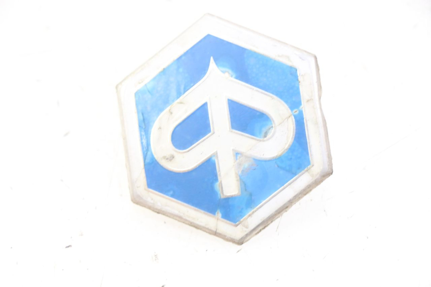 photo de LOGO MARQUE PIAGGIO X8 125 (2004 - 2007) - Vue principale