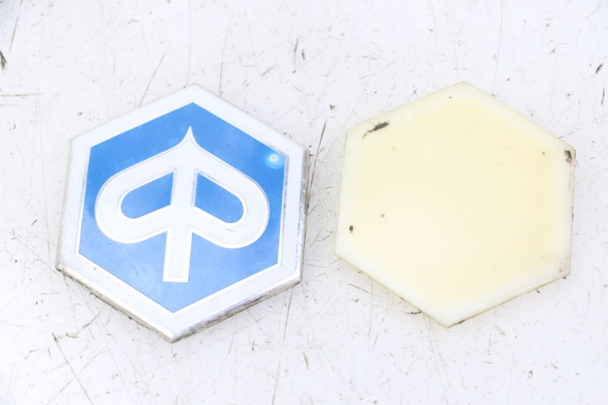 photo de LOGO MARQUE PIAGGIO XEVO - X EVO 125 (2007 - 2017) - Vue principale