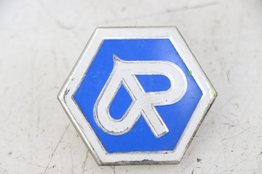 photo de LOGO MARQUE PIAGGIO XEVO - X EVO 125 (2007 - 2017) - Autre angle de vue