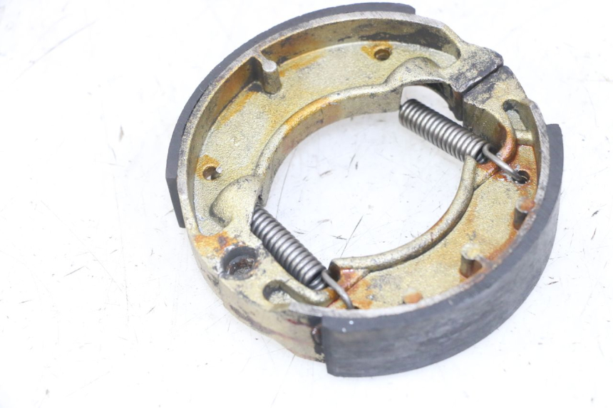 photo de MACHOIRE FREIN MBK BOOSTER SPIRIT NAKED 50 (2004 - 2017) - Gros plan technique