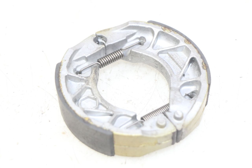 photo de MACHOIRE FREIN YAMAHA BW'S EASY 50 (2013 - 2016) - Gros plan technique