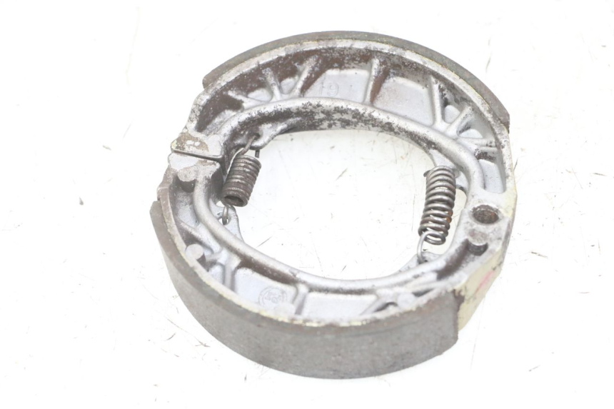 photo de MACHOIRE FREIN PEUGEOT KISBEE 2T 50 (2018 - 2022) - Autre angle de vue