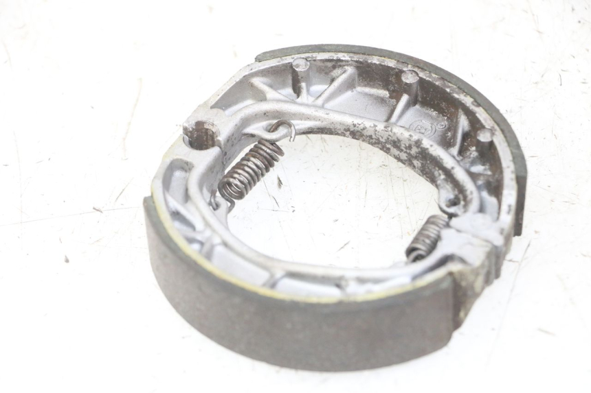 photo de MACHOIRE FREIN PEUGEOT KISBEE 2T 50 (2018 - 2022) - Gros plan technique