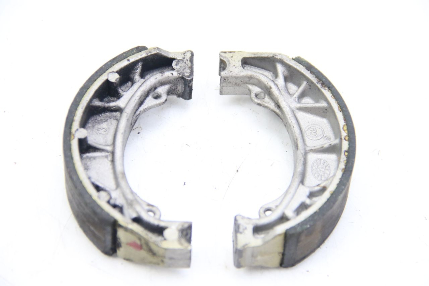 photo de MACHOIRE FREIN PEUGEOT KISBEE 4T 50 (2010 - 2017) - Gros plan technique