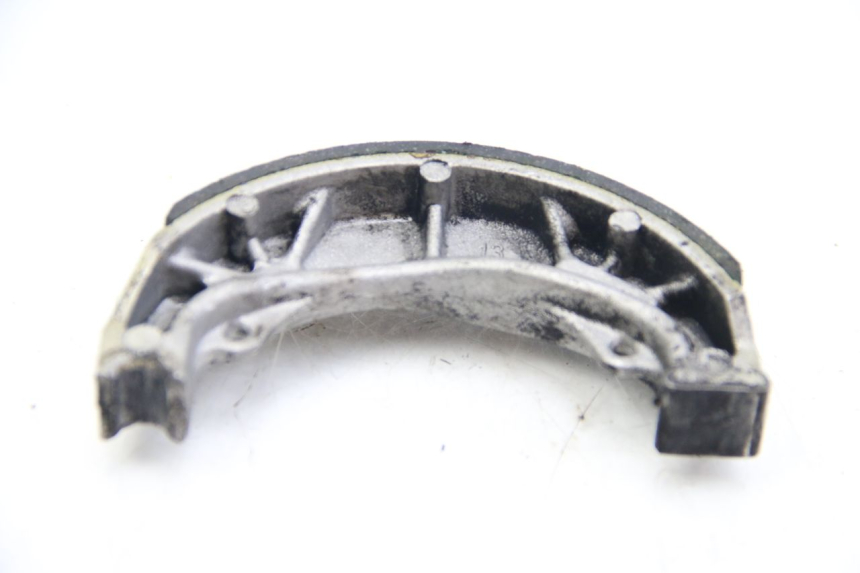 photo de MACHOIRE FREIN PEUGEOT KISBEE 4T 50 (2010 - 2017) - Points de fixation