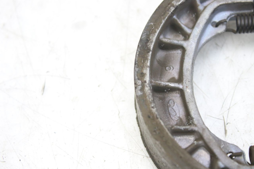 photo de MACHOIRE FREIN SYM ORBIT 2 4T 50 (2008 - 2017) - Autre angle de vue