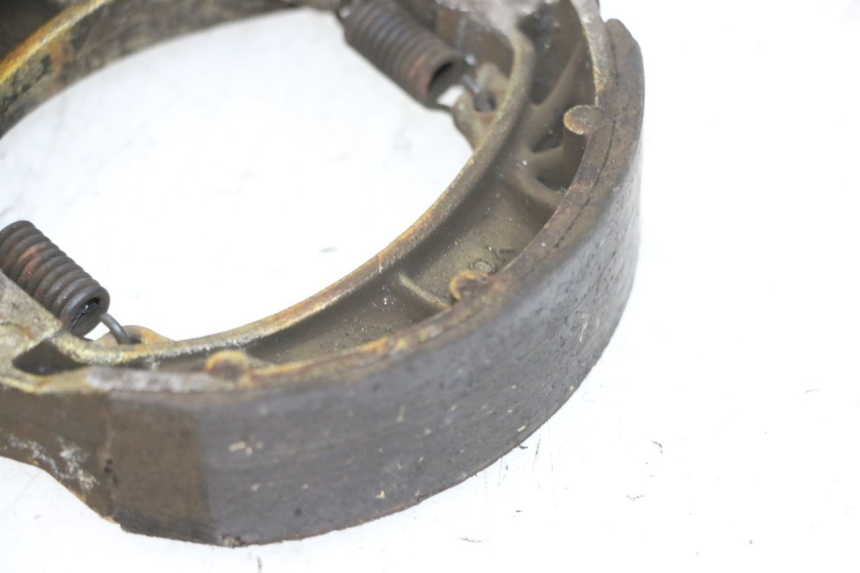 photo de MACHOIRE FREIN SYM ORBIT III 3 4T 50 (2018 - 2021) - Autre angle de vue