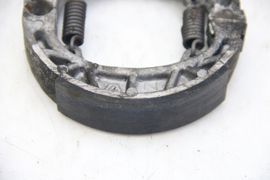 photo de MACHOIRE FREIN PIAGGIO ZIP 4T 50 (2018 - 2020) - Autre angle de vue