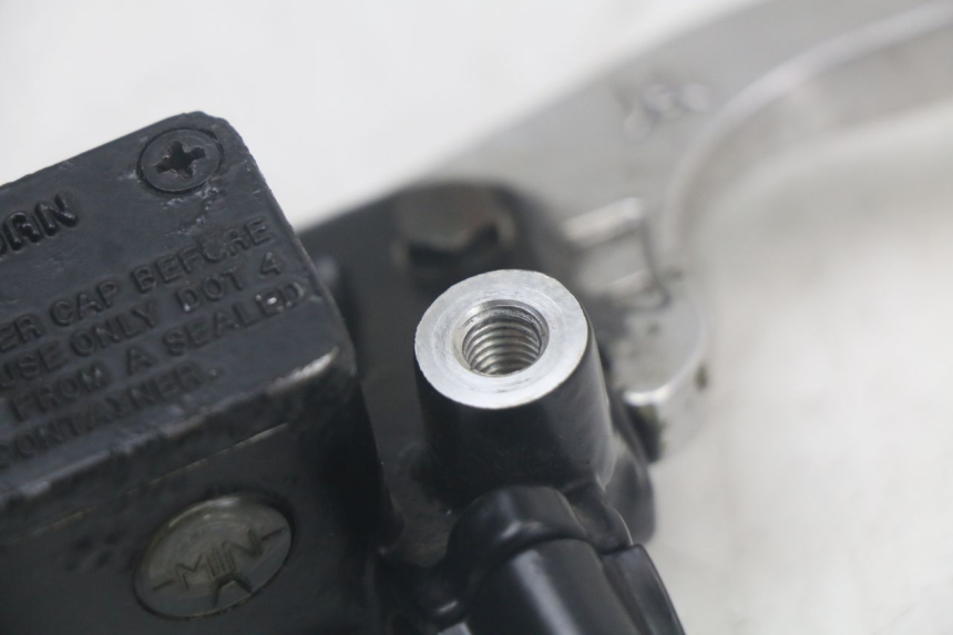 photo de MAITRE CYLINDRE AVANT QUADRO 3D S 350 (2013 - 2018) - Autre angle de vue