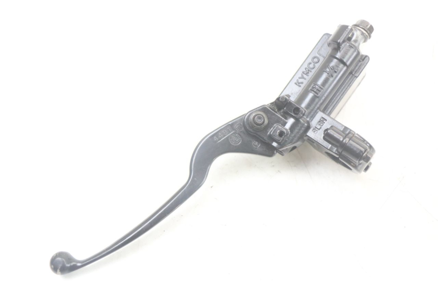 photo de MAITRE CYLINDRE AVANT KYMCO AGILITY 4T 50 (2018 - 2022) - Gros plan technique