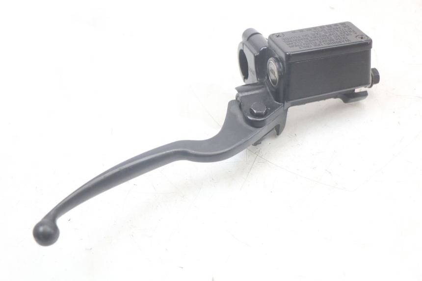 photo de MAITRE CYLINDRE AVANT KYMCO AGILITY 4T 50 (2018 - 2022) - Gros plan technique