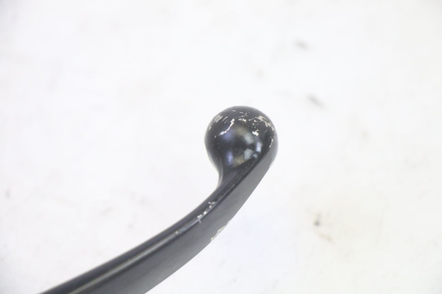 photo de MAITRE CYLINDRE AVANT KYMCO AGILITY 4T 50 (2018 - 2022) - Gros plan technique