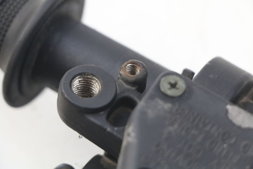 photo de MAITRE CYLINDRE AVANT APRILIA ATLANTIC 125 (2003 - 2009) - Autre angle de vue