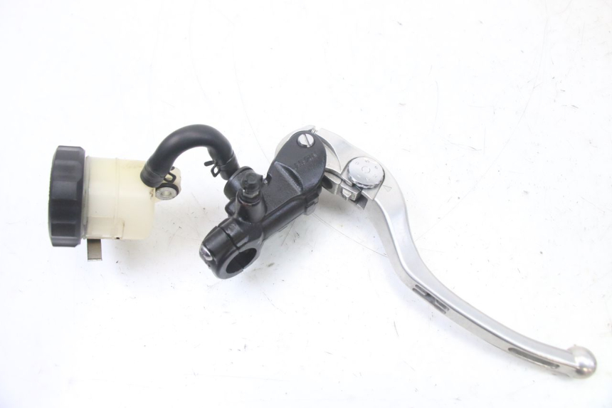 photo de MAITRE CYLINDRE AVANT BMW S RR ABS S1000RR 1000 (2015 - 2018) - Points de fixation
