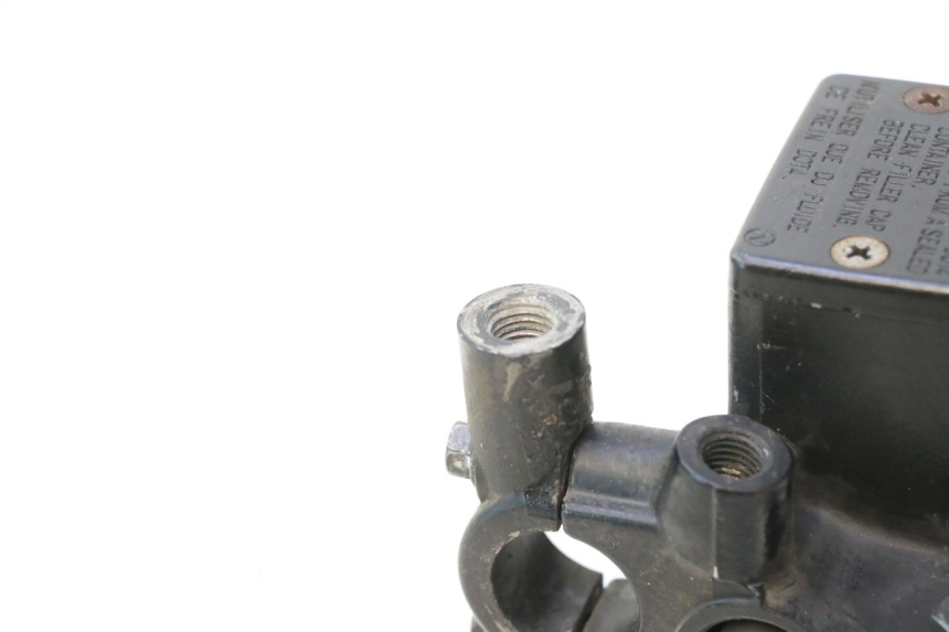 photo de MAITRE CYLINDRE AVANT SUZUKI BURGMAN 125 (2007 - 2014) - Marquages et références